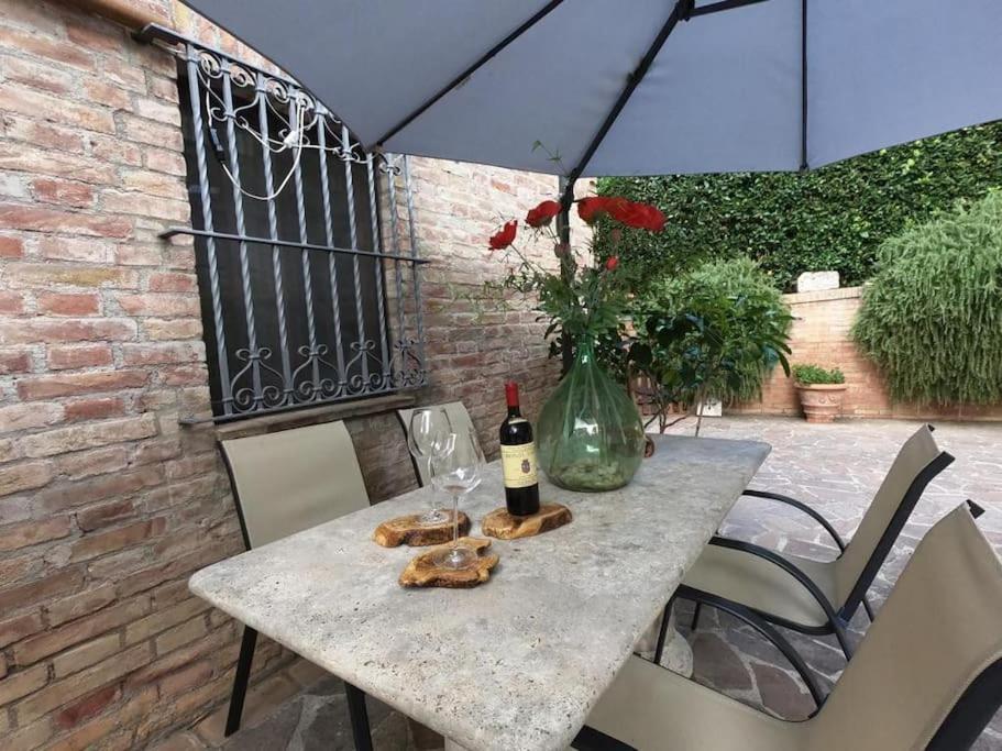 Vila Casa Lazzaro Al Centro Di Siena Exteriér fotografie