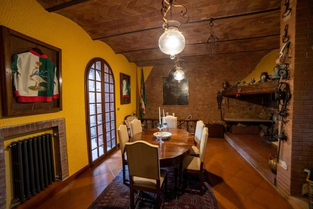 Vila Casa Lazzaro Al Centro Di Siena Exteriér fotografie