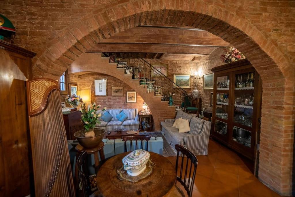 Vila Casa Lazzaro Al Centro Di Siena Exteriér fotografie